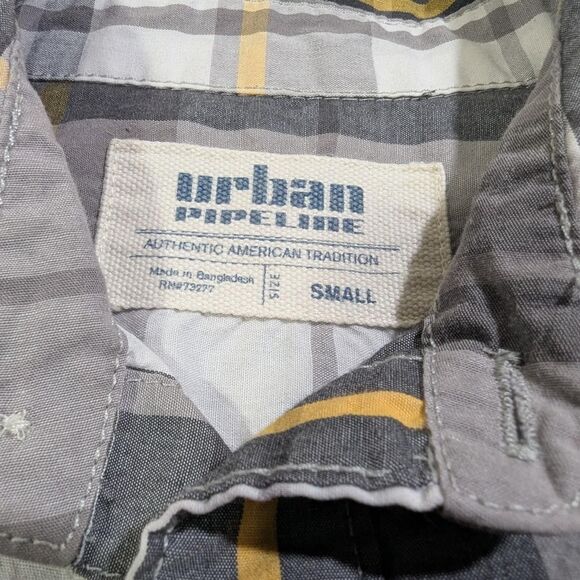 Boy's Youth Small Grey Checkered Button up Long Sleeved Shirt - Picture 5 of 5